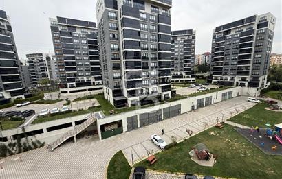 ÖZLEM1 SİTESİNDE 3+1 CAM BALKONLU ARAKAT KİRALIK DAİRE