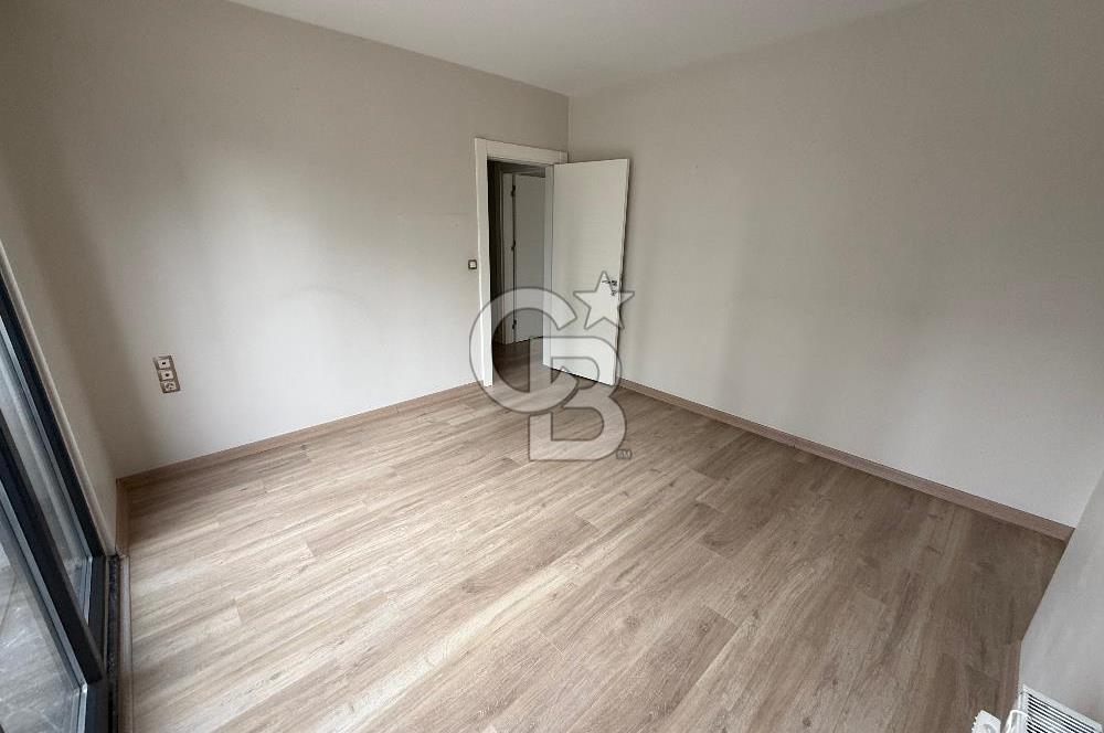 ÖZLEM1 SİTESİNDE 3+1 CAM BALKONLU ARAKAT KİRALIK DAİRE