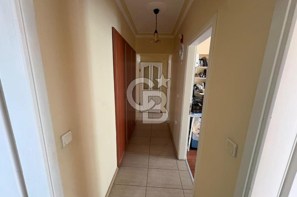 Bostanlı merkezde deniz manzaralı ferah ve aydınlık daire