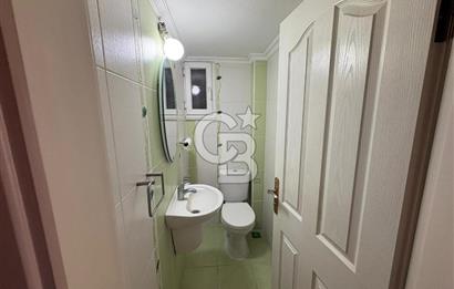 Bostanlı merkezde deniz manzaralı ferah ve aydınlık daire