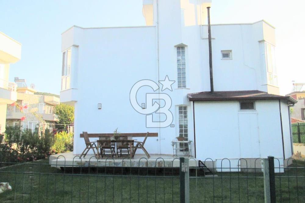 İzmir Urla Özbek de sınırsız potansiyelli villa