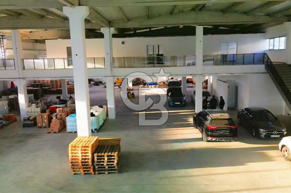 SALİHPAŞALAR'DA KURUMSAL'A KİRALIK 3300 M2 " PLAZA & SHOWROOM "