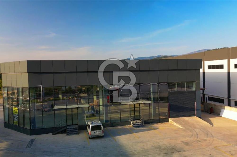 SALİHPAŞALAR'DA KURUMSAL'A KİRALIK 3300 M2 " PLAZA & SHOWROOM "