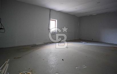 SALİHPAŞALAR'DA KURUMSAL'A KİRALIK 3300 M2 " PLAZA & SHOWROOM "