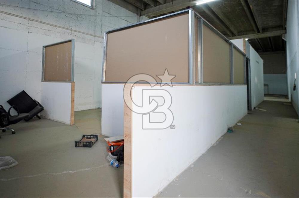 SALİHPAŞALAR'DA KURUMSAL'A KİRALIK 3300 M2 " PLAZA & SHOWROOM "