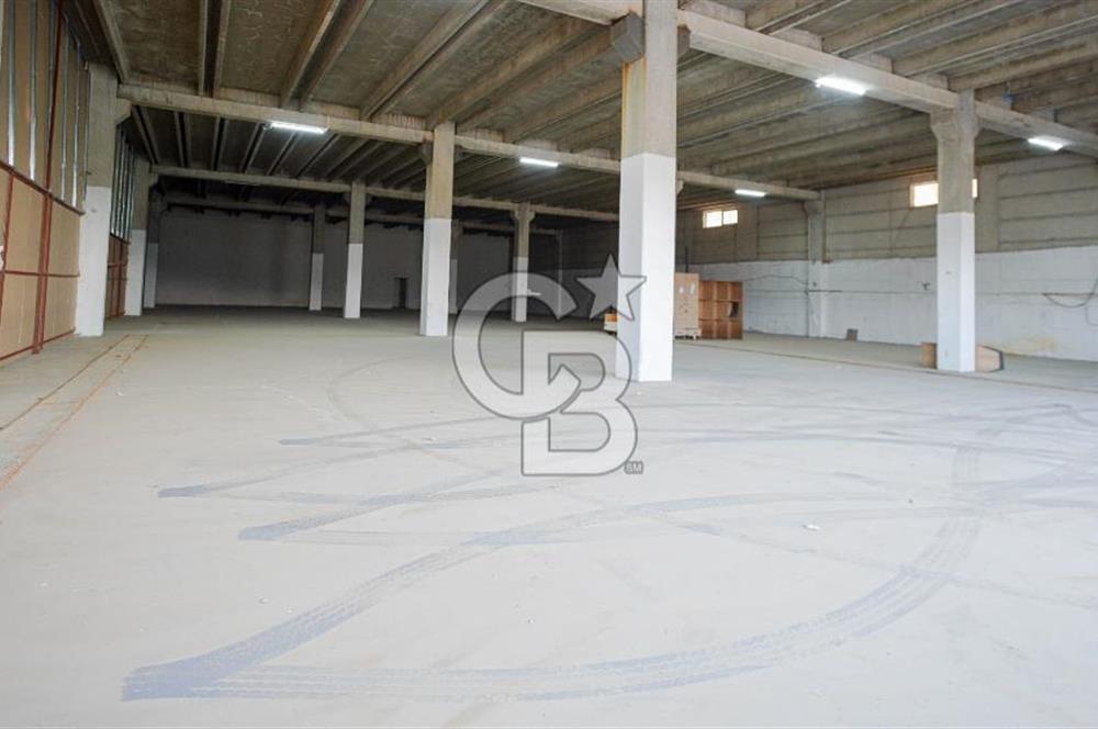 SALİHPAŞALAR'DA KURUMSAL'A KİRALIK 3300 M2 " PLAZA & SHOWROOM "