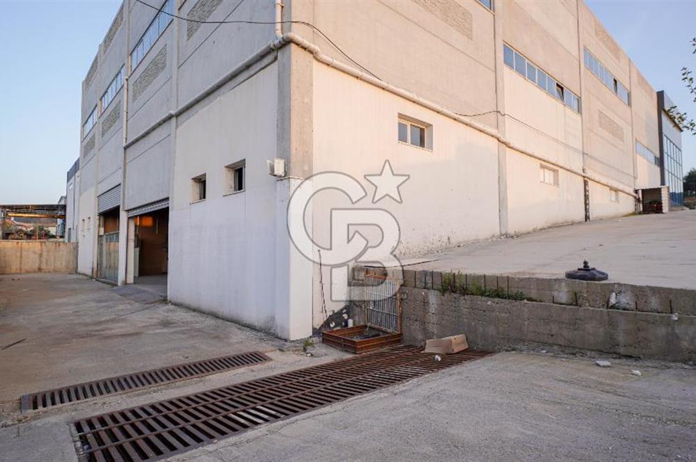 SALİHPAŞALAR'DA KURUMSAL'A KİRALIK 3300 M2 " PLAZA & SHOWROOM "