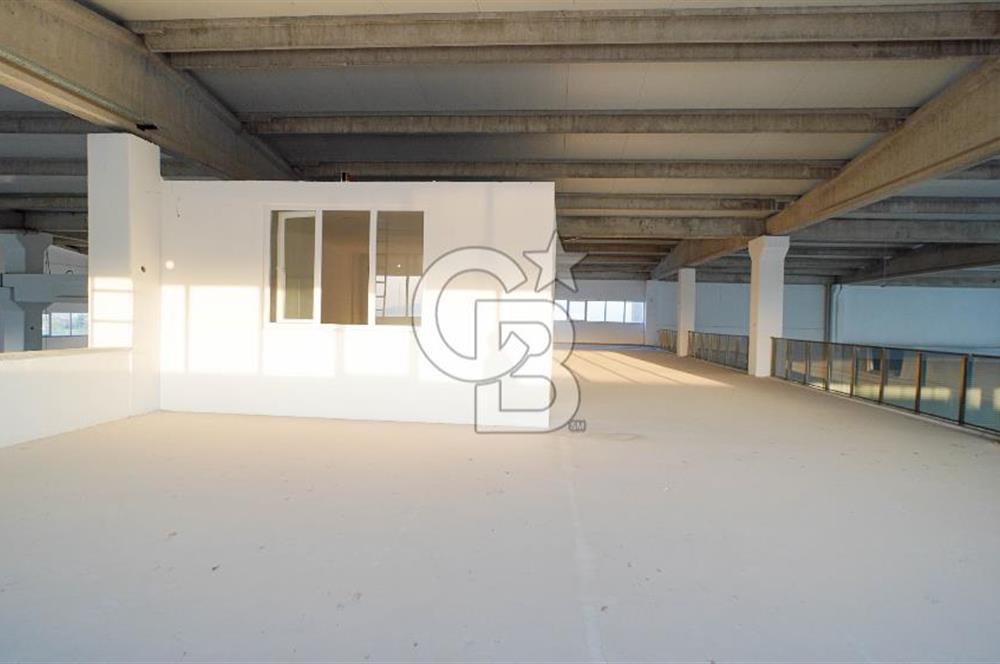 SALİHPAŞALAR'DA KURUMSAL'A KİRALIK 3300 M2 " PLAZA & SHOWROOM "