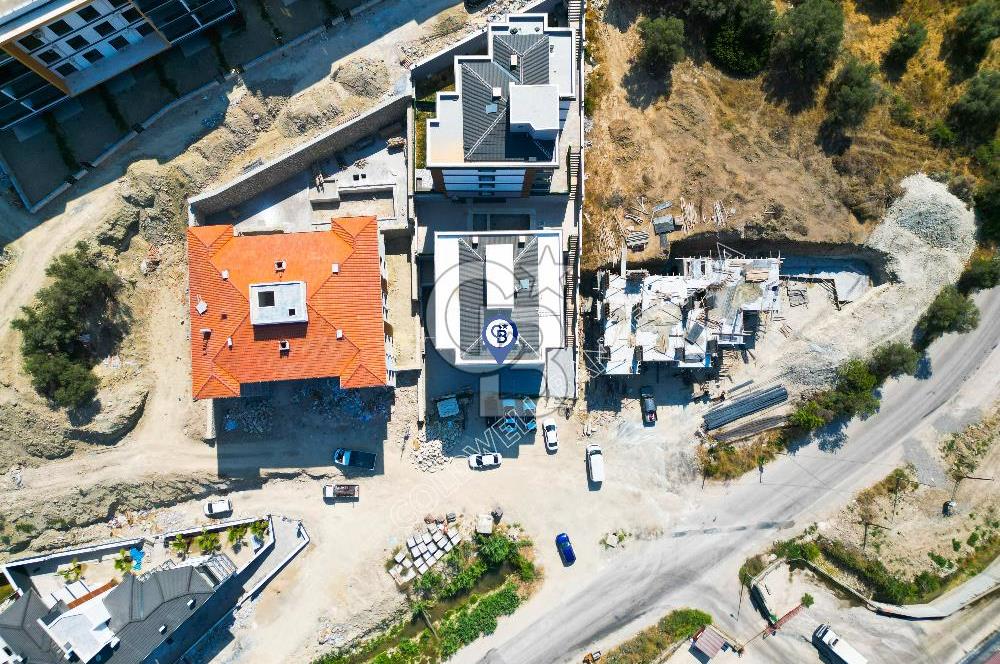 Kuşadası İkiçeşmelik'te Kiralık Köşe Konumlu Mağaza