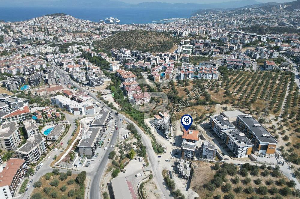 Kuşadası İkiçeşmelik'te Kiralık Köşe Konumlu Mağaza
