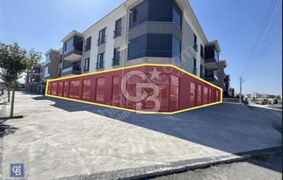 ŞEHRİN PARLAYAN BÖLGESİNDE KİRALIK KÖŞE DÜKKANLAR