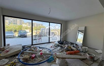 Kuşadası İkiçeşmelik'te Kiralık Köşe Konumlu Mağaza