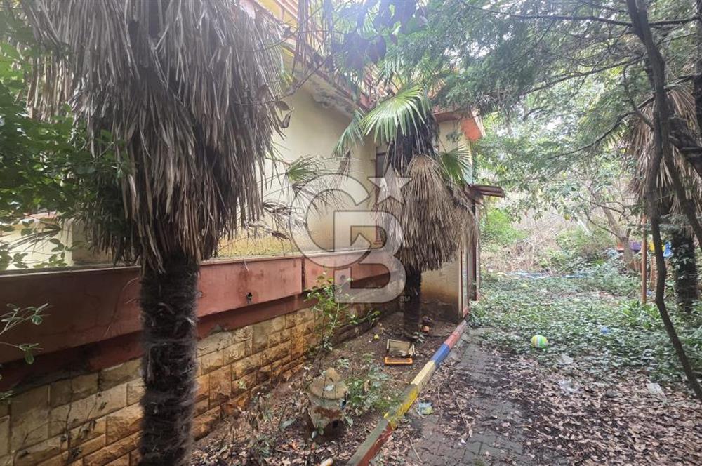 ÇAMLICA'DA SATILIK ANAOKULU VE ARSASI