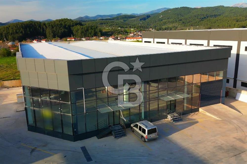 SALİHPAŞALAR'DA KURUMSAL'A KİRALIK 3300 M2 " PLAZA & SHOWROOM "