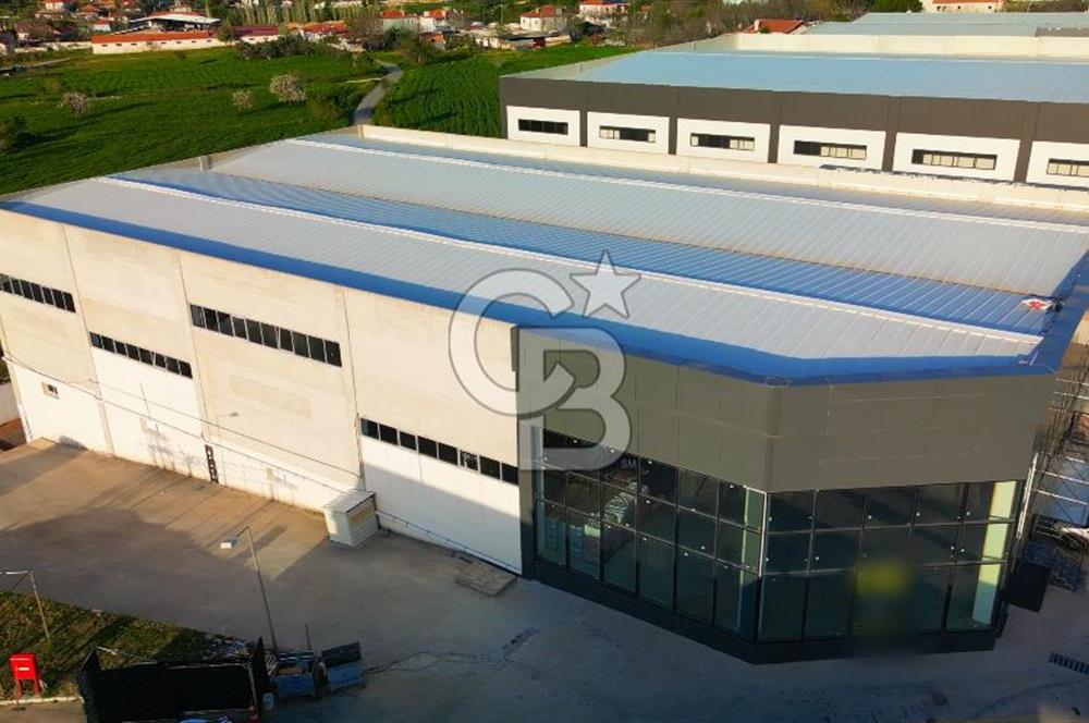 SALİHPAŞALAR'DA KURUMSAL'A KİRALIK 3300 M2 " PLAZA & SHOWROOM "