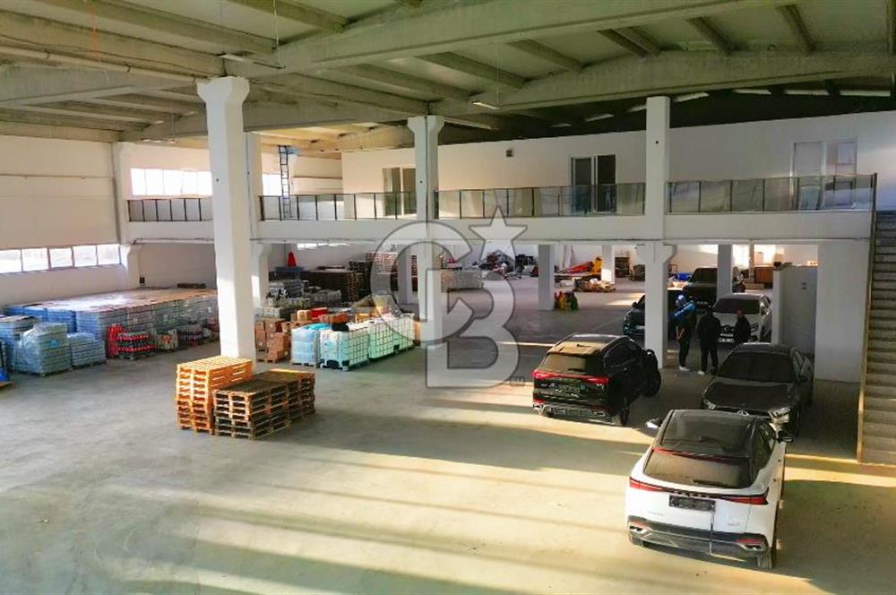 SALİHPAŞALAR'DA KURUMSAL'A KİRALIK 3300 M2 " PLAZA & SHOWROOM "