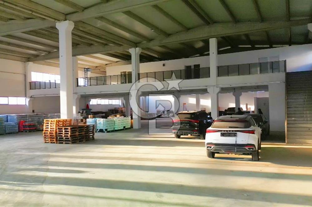 SALİHPAŞALAR'DA KURUMSAL'A KİRALIK 3300 M2 " PLAZA & SHOWROOM "