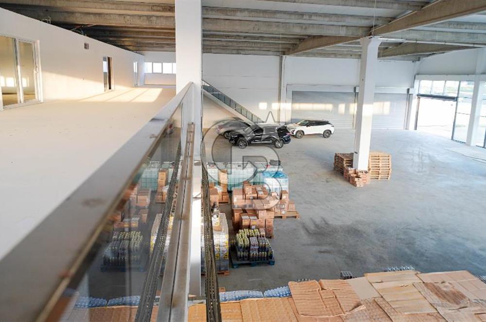 SALİHPAŞALAR'DA KURUMSAL'A KİRALIK 3300 M2 " PLAZA & SHOWROOM "