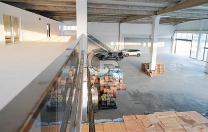 SALİHPAŞALAR'DA KURUMSAL'A KİRALIK 3300 M2 " PLAZA & SHOWROOM "