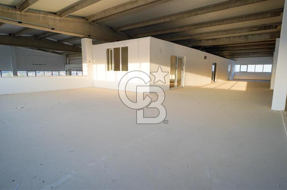 SALİHPAŞALAR'DA KURUMSAL'A KİRALIK 3300 M2 " PLAZA & SHOWROOM "