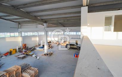 SALİHPAŞALAR'DA KURUMSAL'A KİRALIK 3300 M2 " PLAZA & SHOWROOM "