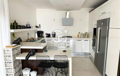 Kuşadası’nda Eşsiz Yaşam Fırsatı Deniz Manzaralı 4+1  Bahçe Dubleksi 