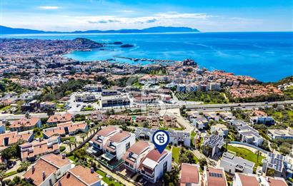 Kuşadası’nda Eşsiz Yaşam Fırsatı Deniz Manzaralı 4+1  Bahçe Dubleksi 