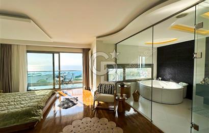 Kuşadası’nda Eşsiz Yaşam Fırsatı Deniz Manzaralı 4+1  Bahçe Dubleksi 