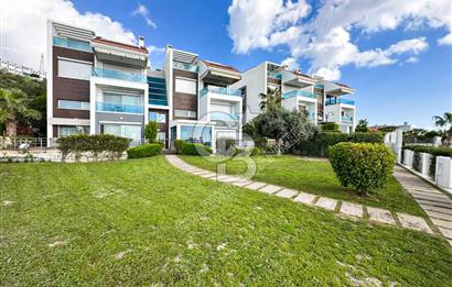 Kuşadası’nda Eşsiz Yaşam Fırsatı Deniz Manzaralı 4+1  Bahçe Dubleksi 