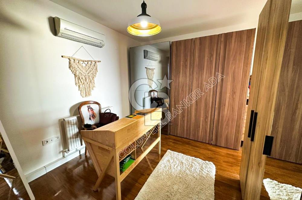 Kuşadası’nda Eşsiz Yaşam Fırsatı Deniz Manzaralı 4+1  Bahçe Dubleksi 