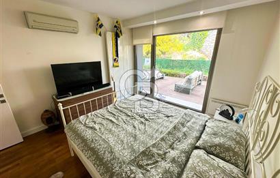 Kuşadası’nda Eşsiz Yaşam Fırsatı Deniz Manzaralı 4+1  Bahçe Dubleksi 