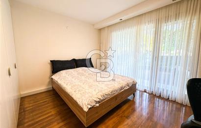 Kuşadası’nda Eşsiz Yaşam Fırsatı Deniz Manzaralı 4+1  Bahçe Dubleksi 