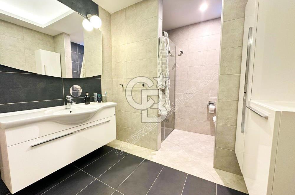 Kuşadası’nda Eşsiz Yaşam Fırsatı Deniz Manzaralı 4+1  Bahçe Dubleksi 