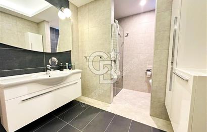 Kuşadası’nda Eşsiz Yaşam Fırsatı Deniz Manzaralı 4+1  Bahçe Dubleksi 