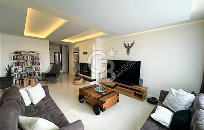 Kuşadası’nda Eşsiz Yaşam Fırsatı Deniz Manzaralı 4+1  Bahçe Dubleksi 