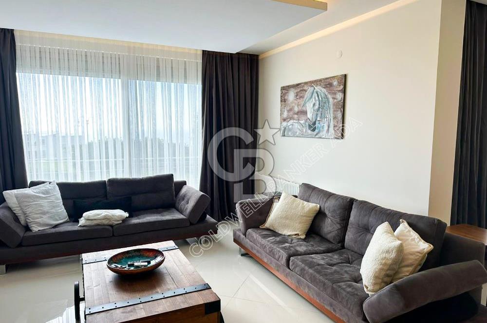 Kuşadası’nda Eşsiz Yaşam Fırsatı Deniz Manzaralı 4+1  Bahçe Dubleksi 