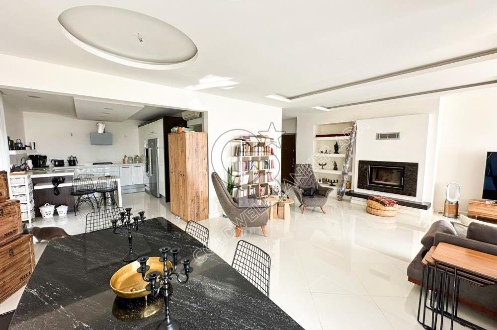 Kuşadası’nda Eşsiz Yaşam Fırsatı Deniz Manzaralı 4+1  Bahçe Dubleksi 