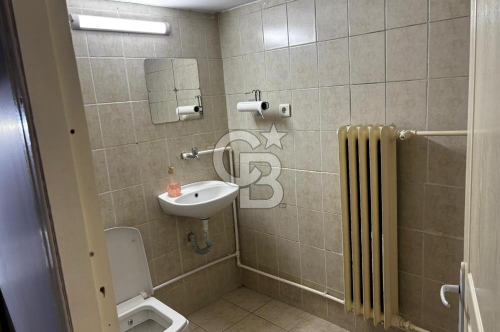 Alsancak Şair Eşref Bulvarı Üzerinde Kiralık  Dükkan