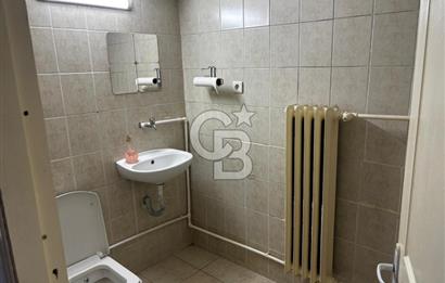 Alsancak Şair Eşref Bulvarı Üzerinde Kiralık  Dükkan