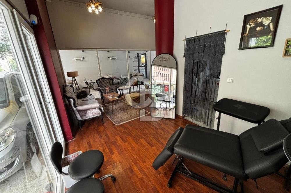 Alsancak Şair Eşref Bulvarı Üzerinde Kiralık  Dükkan