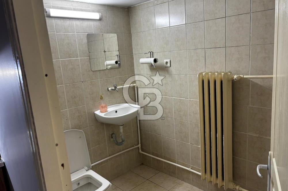 Alsancak Şair Eşref Bulvarı Üzerinde Kiralık  Dükkan