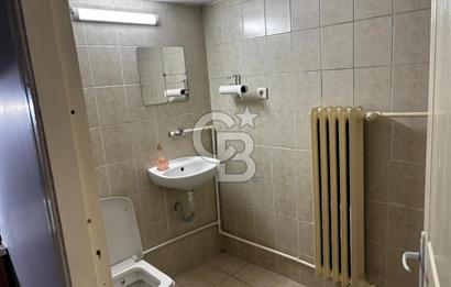 Alsancak Şair Eşref Bulvarı Üzerinde Kiralık  Dükkan