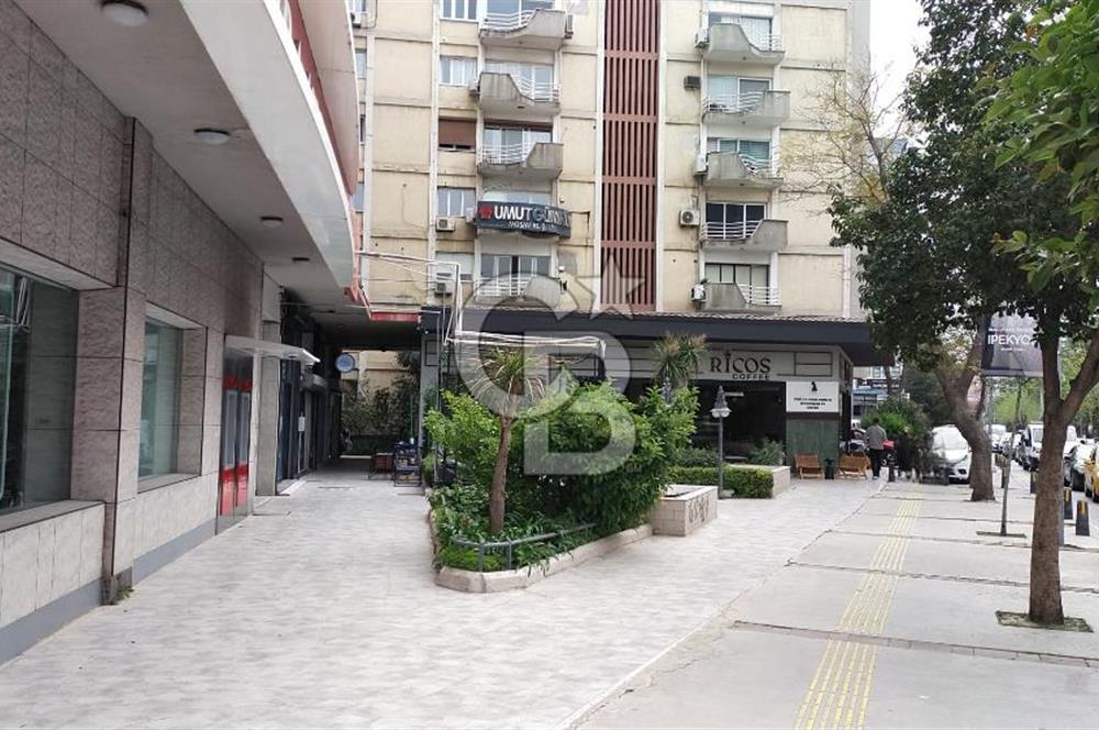 Alsancak Şair Eşref Bulvarı Üzerinde Kiralık  Dükkan