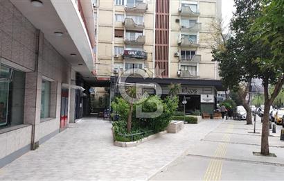 Alsancak Şair Eşref Bulvarı Üzerinde Kiralık  Dükkan