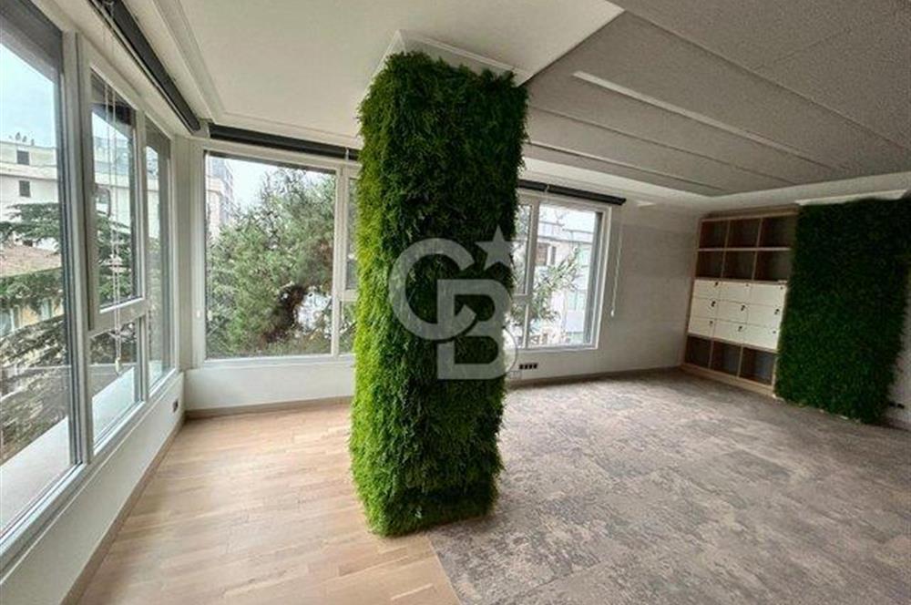 Suadiye Bağdat cad üzerinde yeni binada boş 3+1 güvenlikli daire