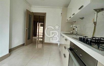 Suadiye Bağdat cad üzerinde yeni binada boş 3+1 güvenlikli daire