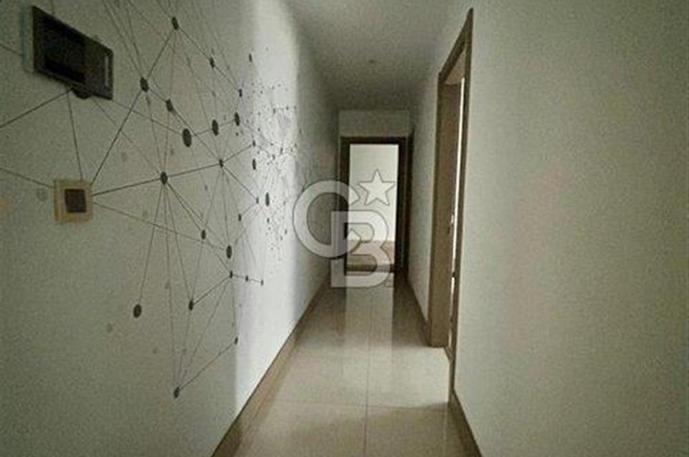 Suadiye Bağdat cad üzerinde yeni binada boş 3+1 güvenlikli daire