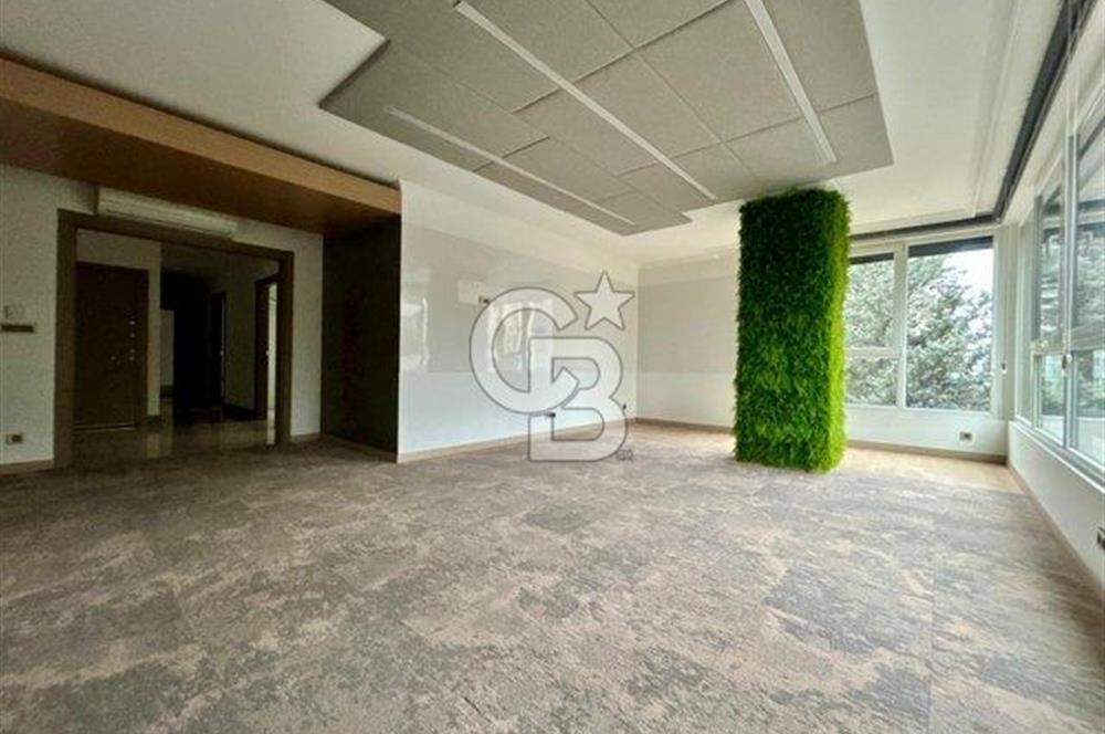 Suadiye Bağdat cad üzerinde yeni binada boş 3+1 güvenlikli daire