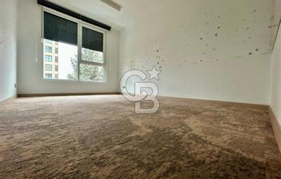 Suadiye Bağdat cad üzerinde yeni binada boş 3+1 güvenlikli daire