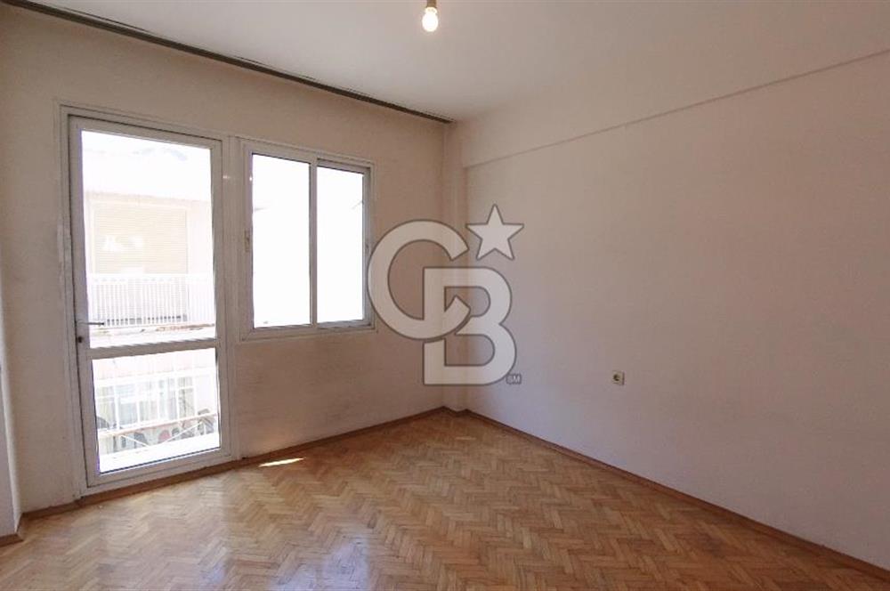 İzmir Karşıyaka Bostanlı Kiralık 2+1 75 m² Daire